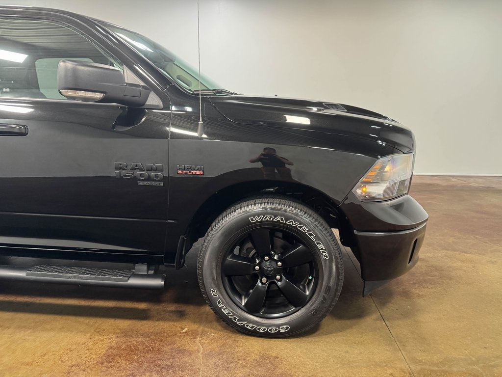 2019 Ram 1500 Classic SLT photo 28