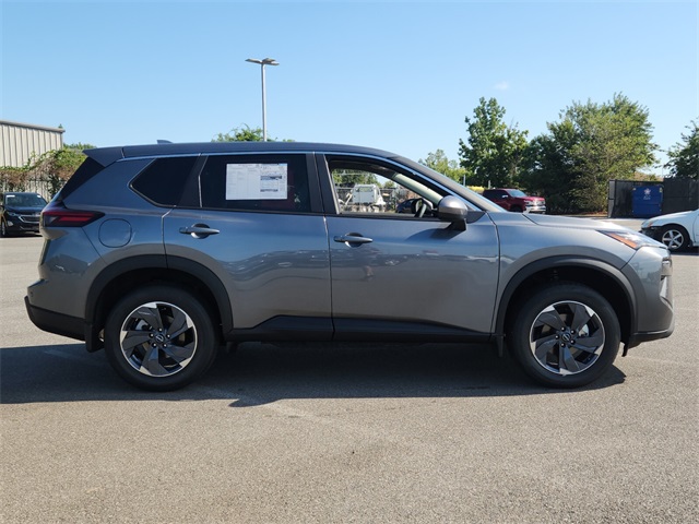 2026 Nissan Rogue SV photo 2