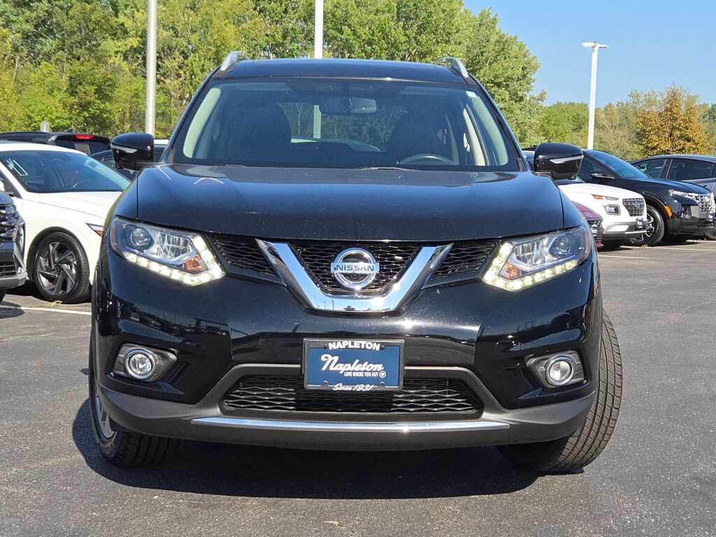 2014 Nissan Rogue SL photo 2