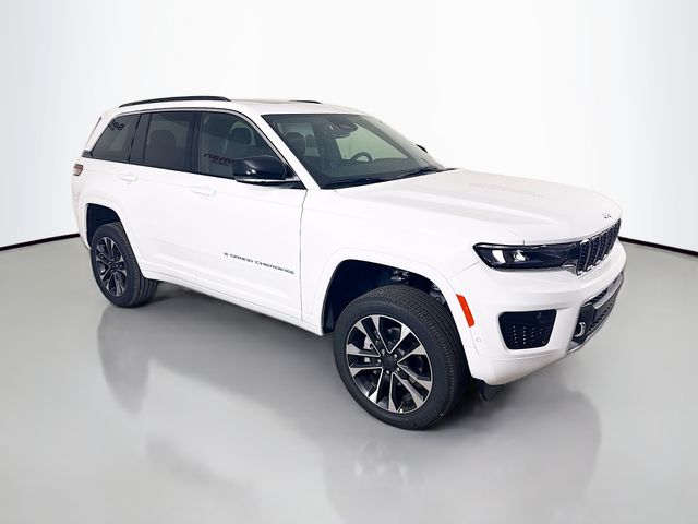 2025 Jeep Grand Cherokee Overland's photo