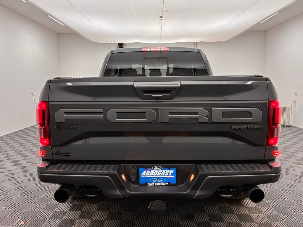 2020 Ford F-150 Raptor photo 3