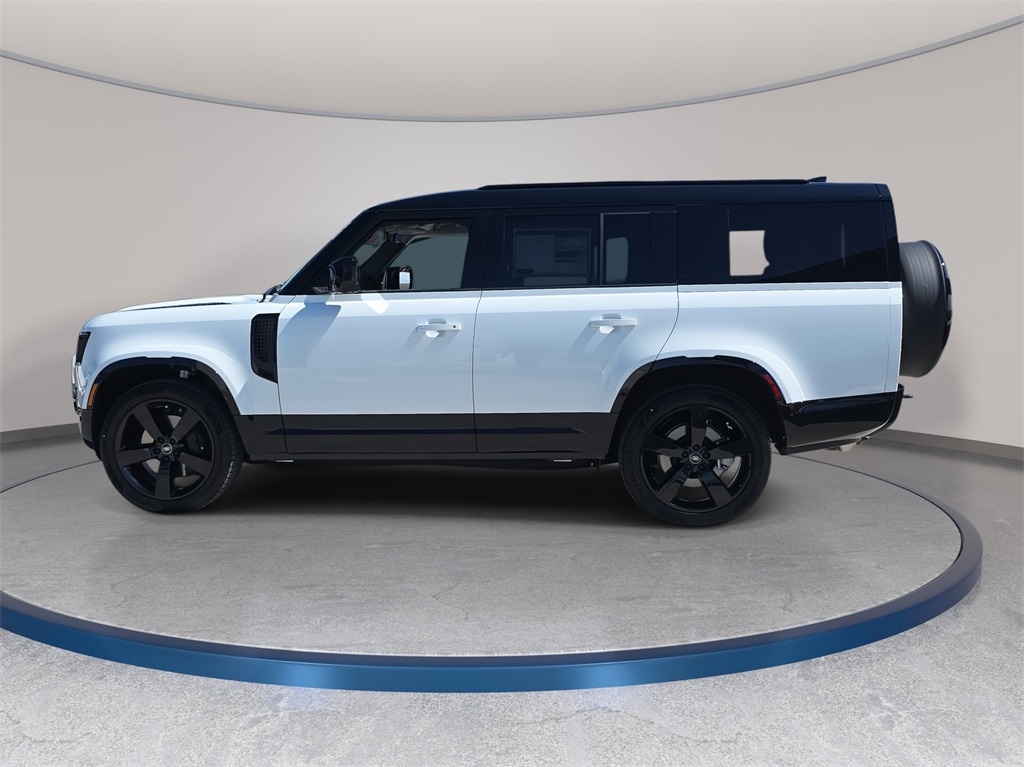2025 Land Rover Defender 130 X-Dynamic SE photo 8