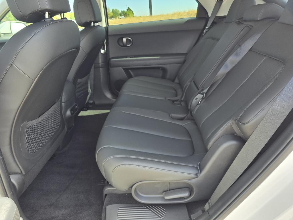2025 Hyundai Ioniq 5 SEL photo 12