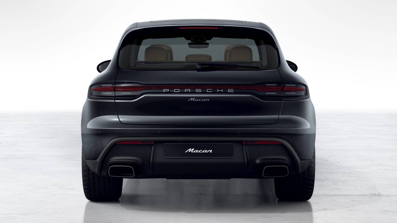 2026 Porsche Macan T photo 2