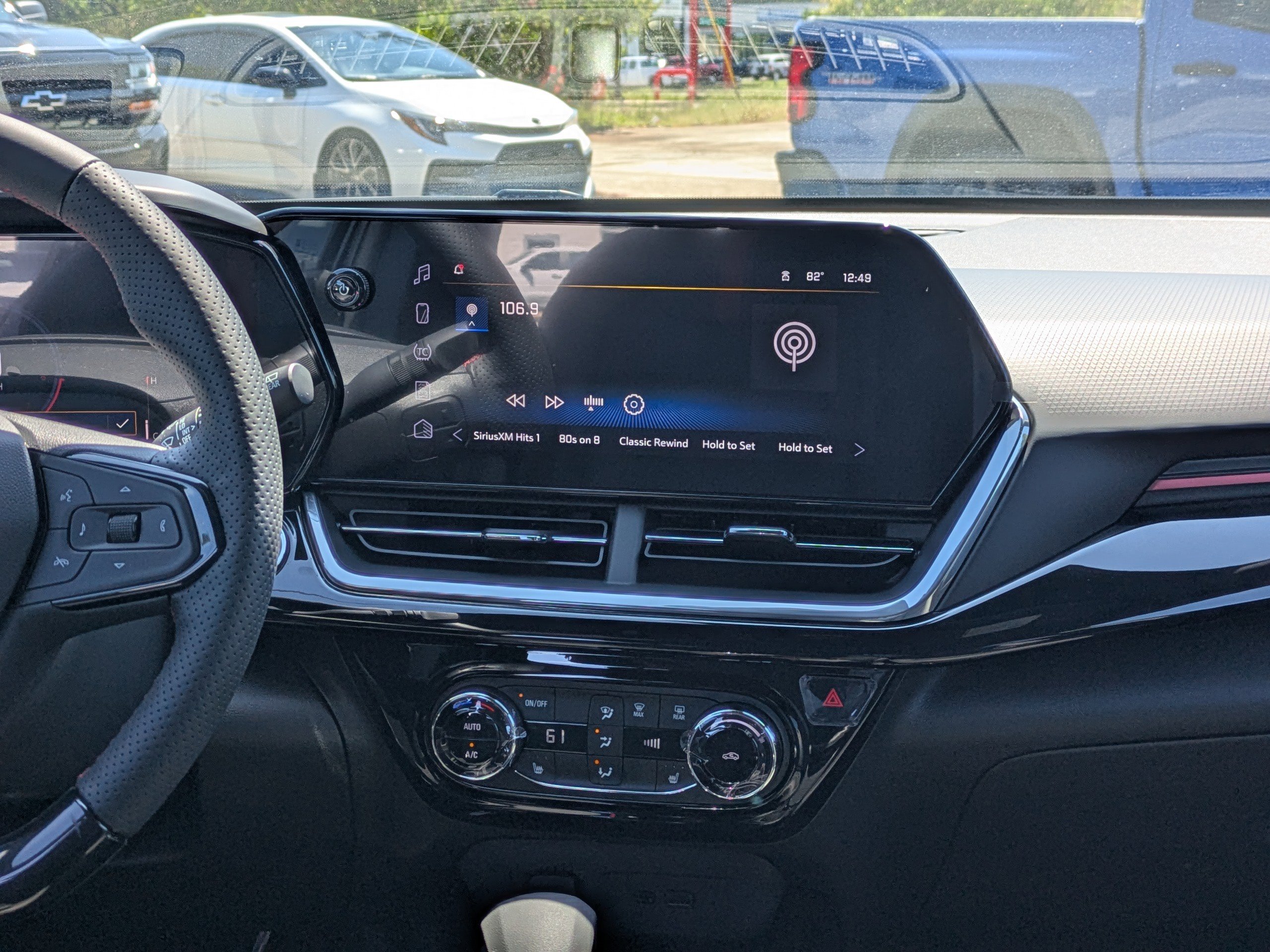 2025 Chevrolet Trax photo 18