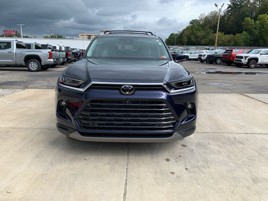 2026 Toyota Grand Highlander Limited AWD photo 3