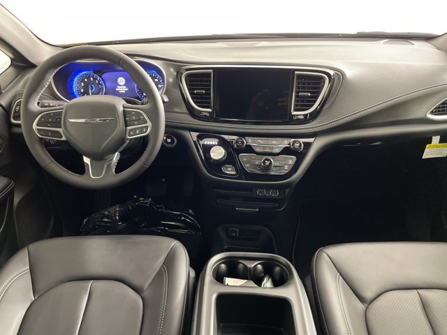 2025 Chrysler Pacifica photo 38