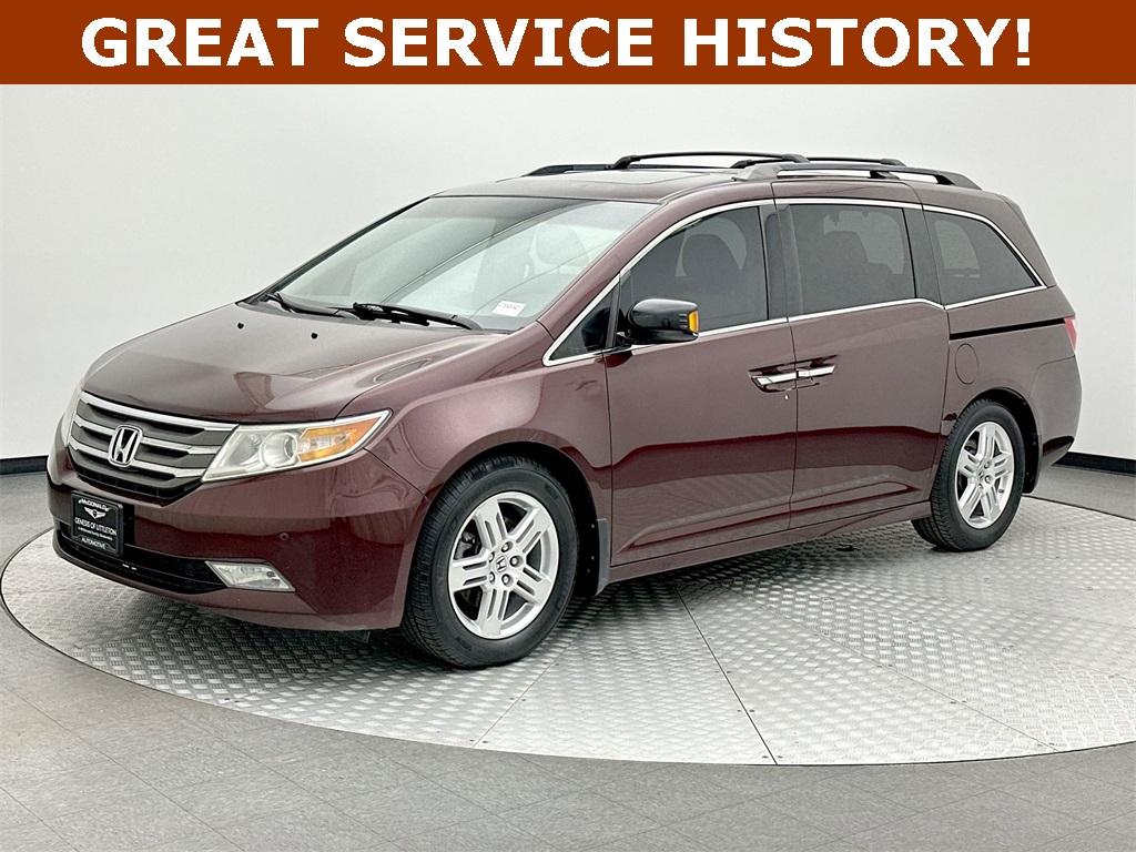 2011 Honda Odyssey Touring's photo