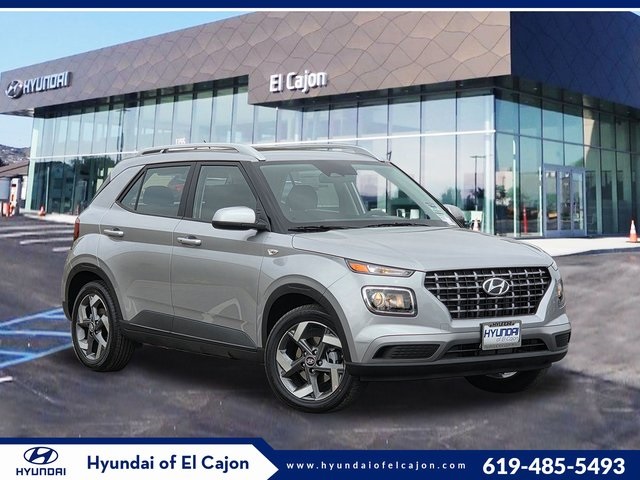 2025 Hyundai Venue SEL's photo