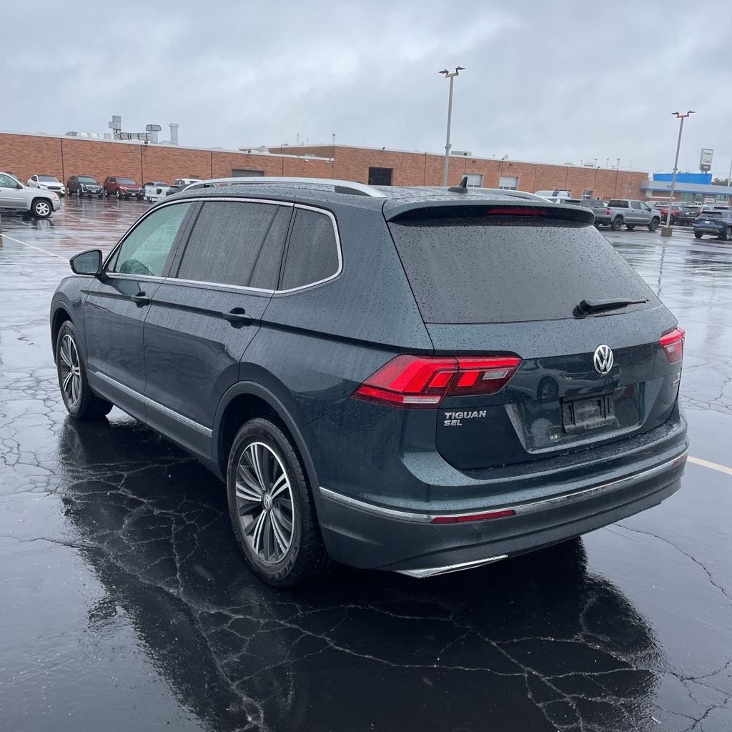 2018 Volkswagen Tiguan SEL photo 3