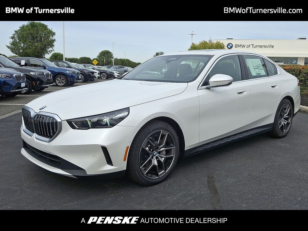 2026 BMW 5 Series 530i's photo