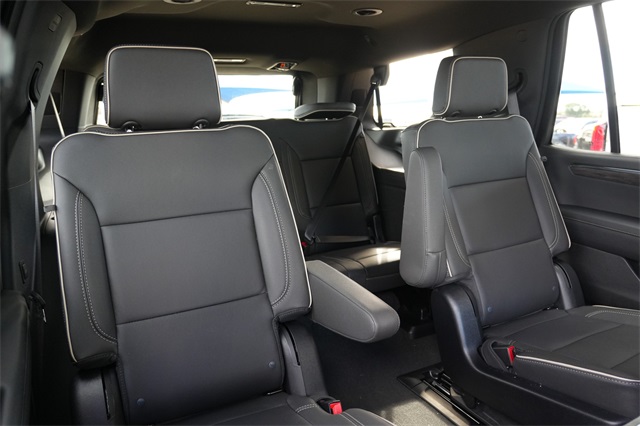 2025 Chevrolet Tahoe Premier photo 21