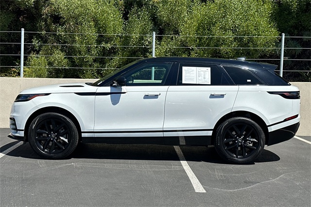 2025 Land Rover Range Rover Velar SE photo 2