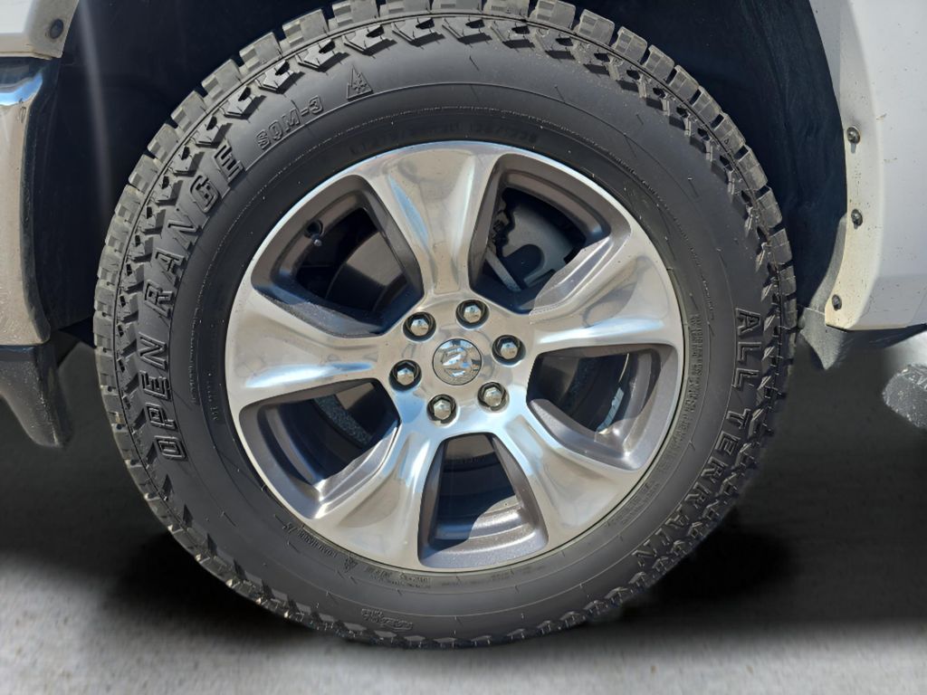 2020 Ram 1500 Laramie photo 9