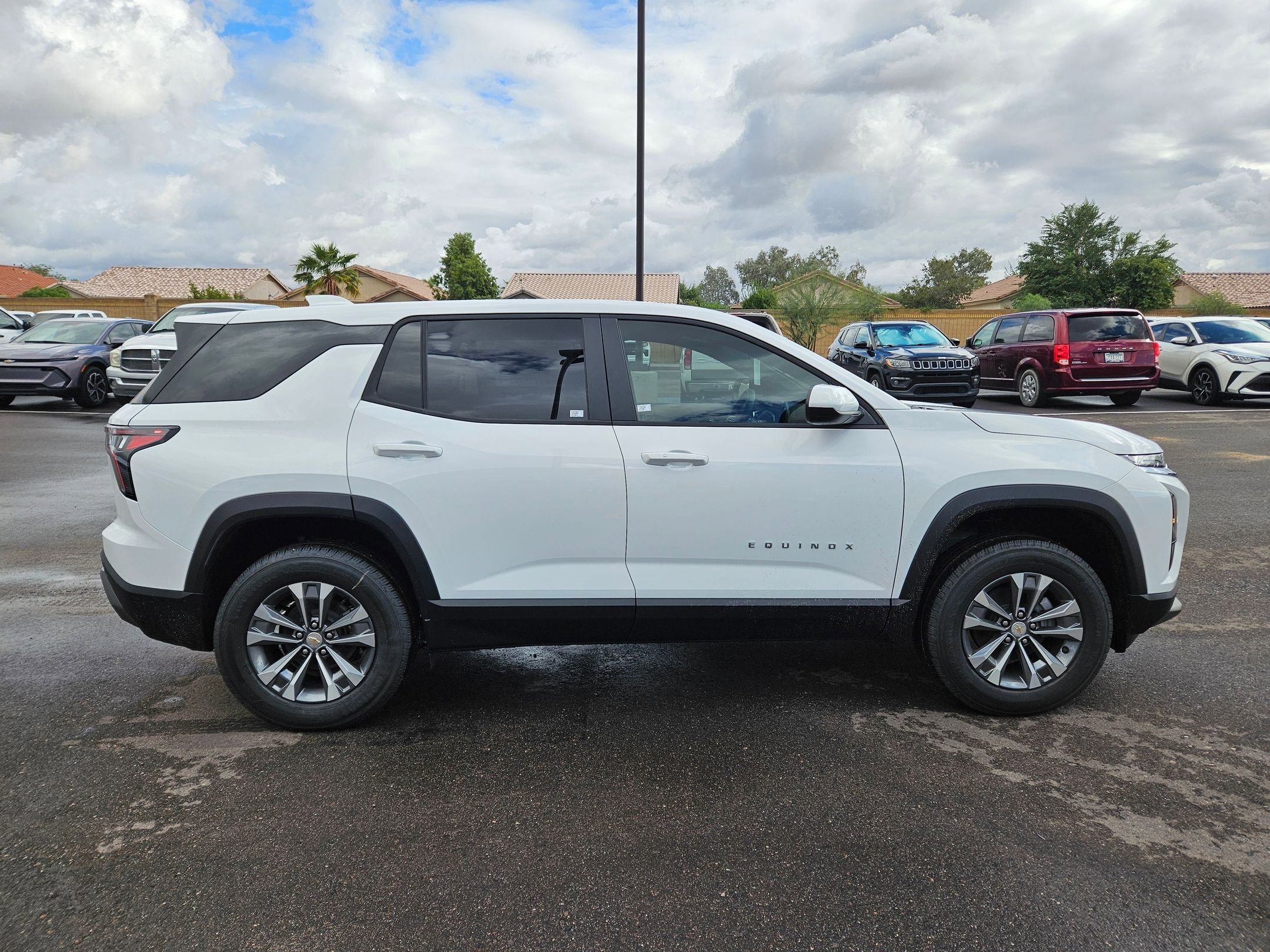 2026 Chevrolet Equinox LT photo 3