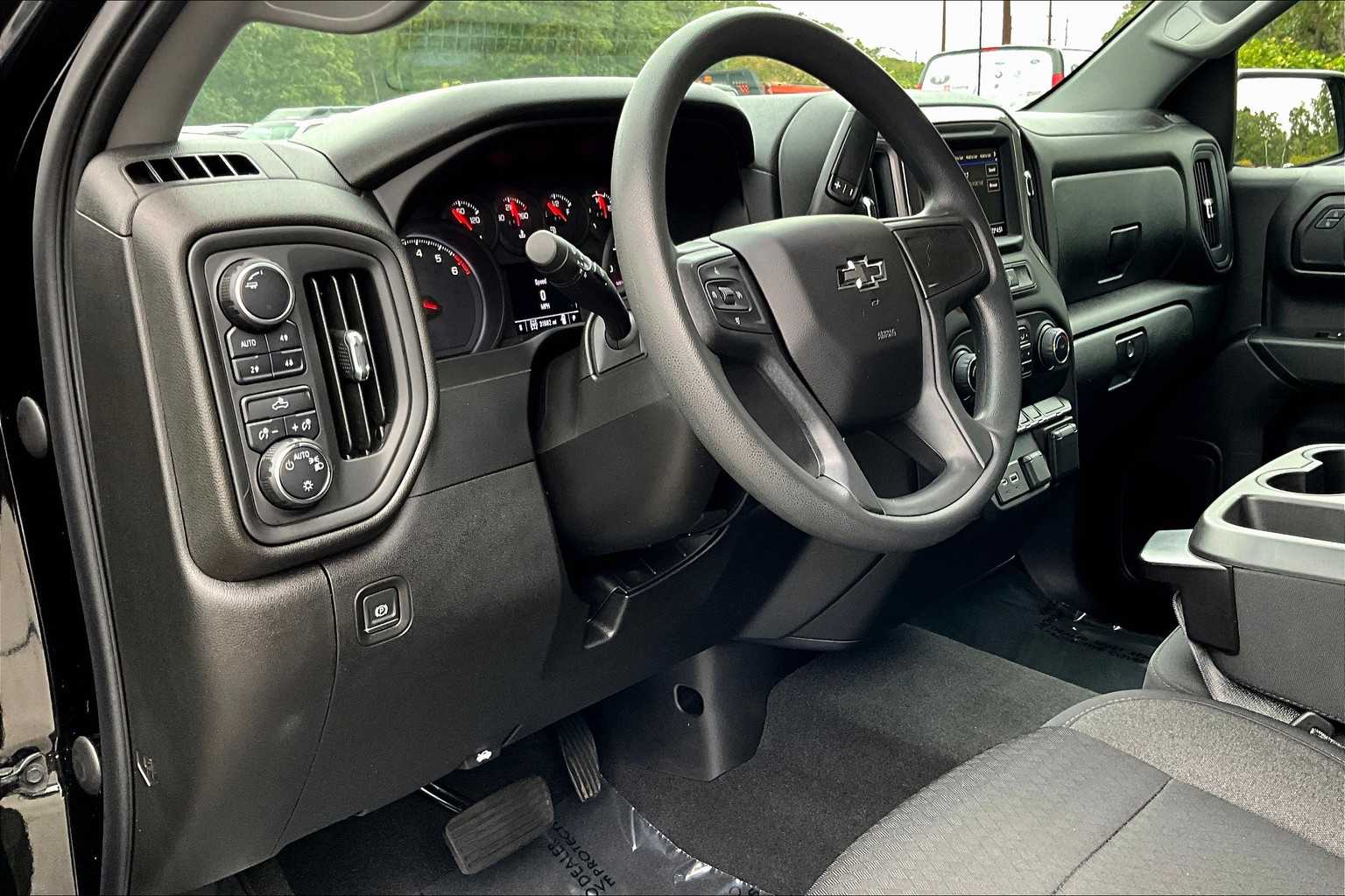 2022 Chevrolet Silverado 1500 Custom Trail Boss photo 17