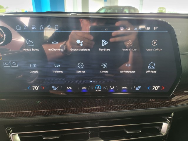 2026 Chevrolet Traverse Z71 photo 2