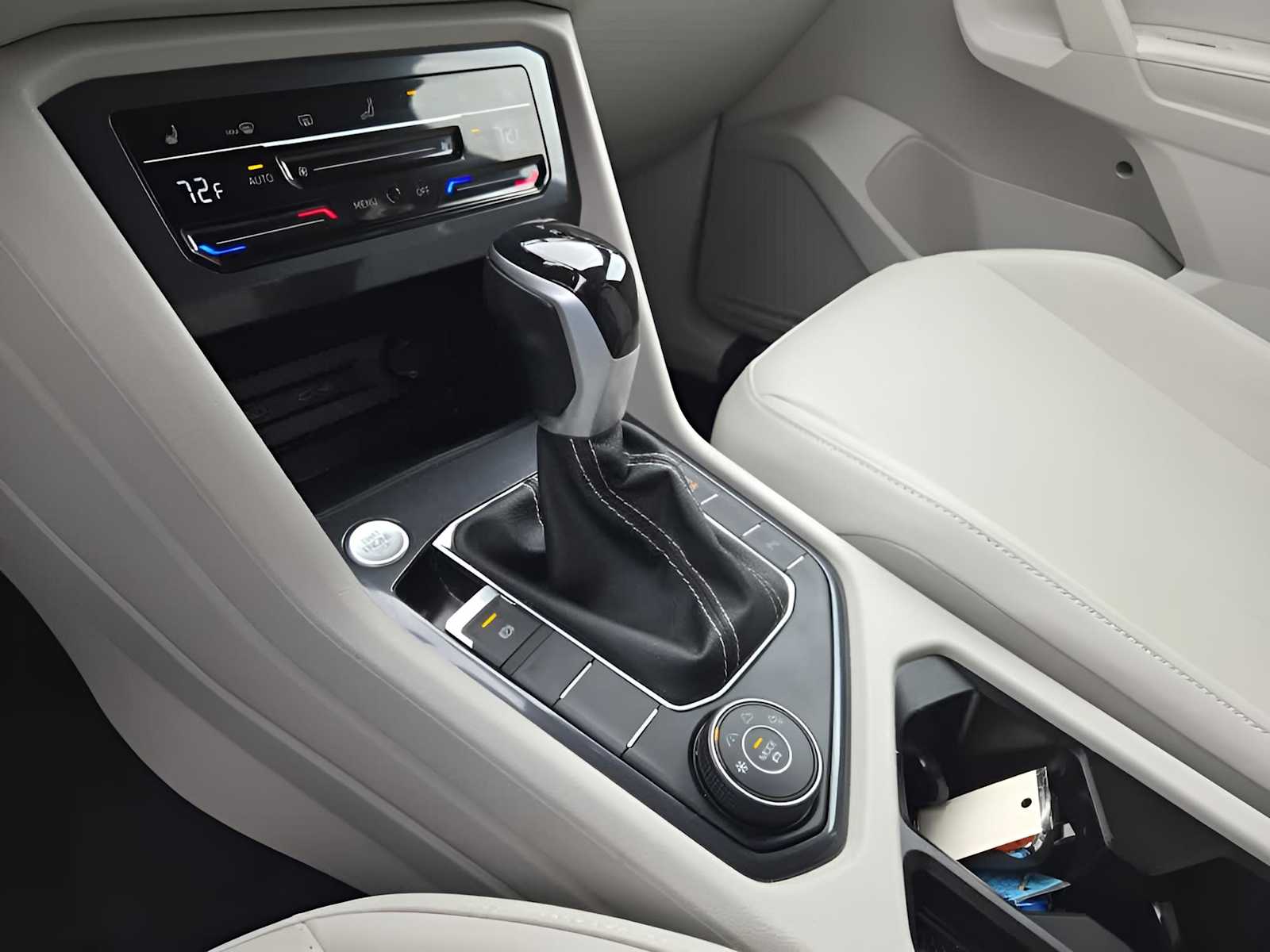 2023 Volkswagen Tiguan SE R-Line Black photo 25