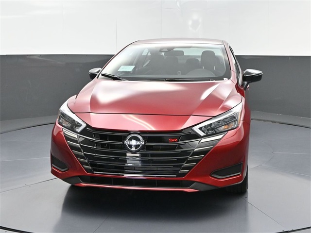 2025 Nissan Versa 1.6 SR photo 2