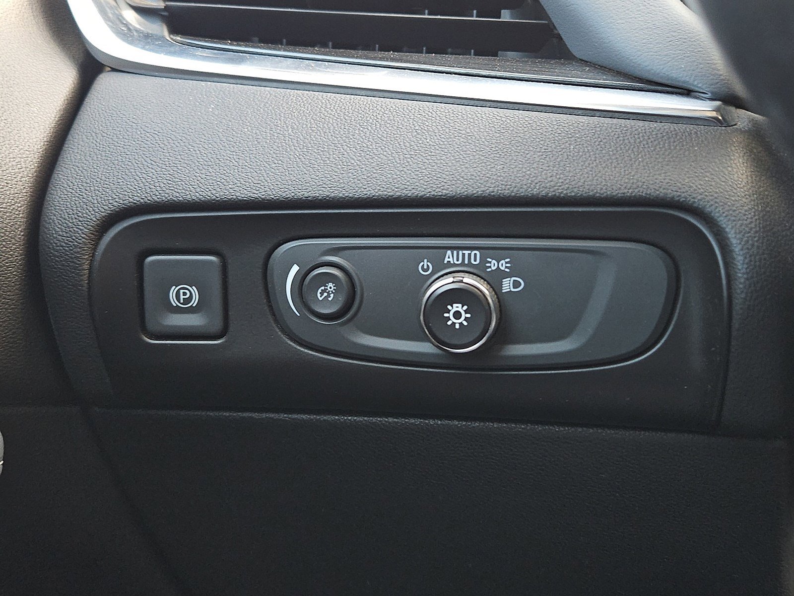 2019 Buick Enclave Essence photo 26