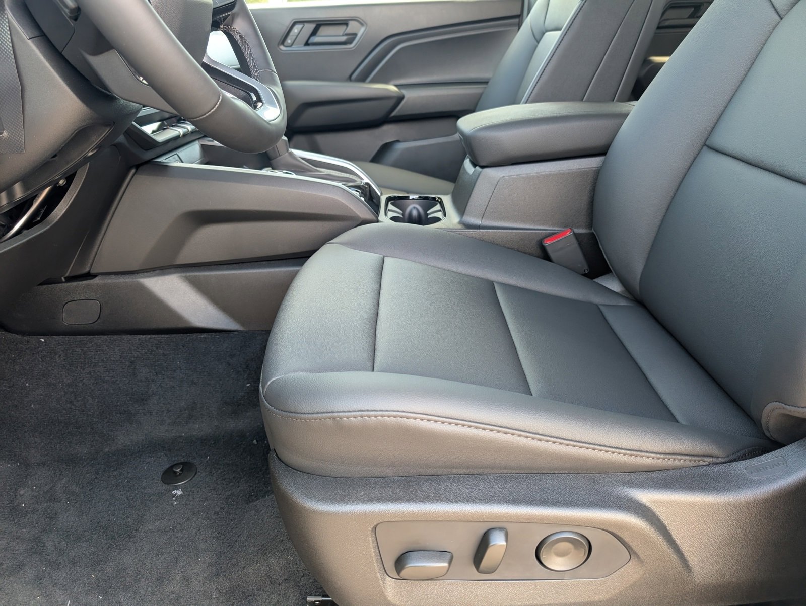 2026 Chevrolet Colorado Trail Boss photo 6