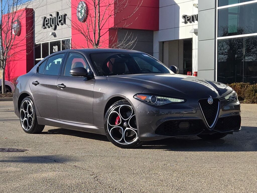 2022 Alfa Romeo Giulia Ti's photo