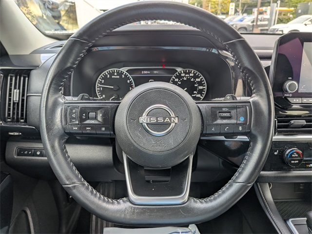 2022 Nissan Pathfinder SV photo 14