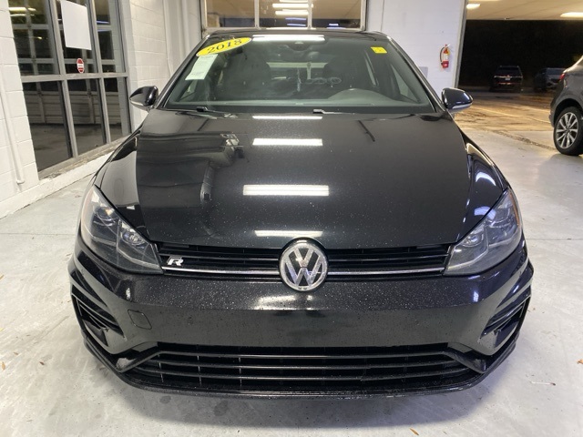 2018 Volkswagen Golf R 4Motion photo 2