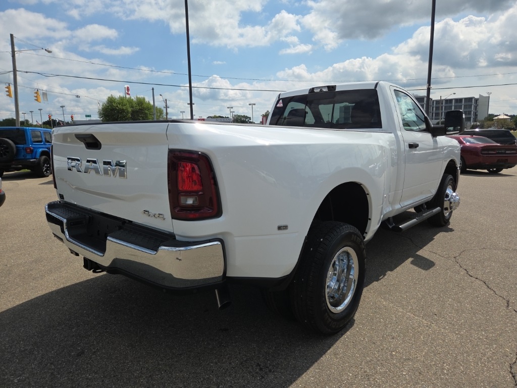 2026 Ram 3500 Tradesman photo 7