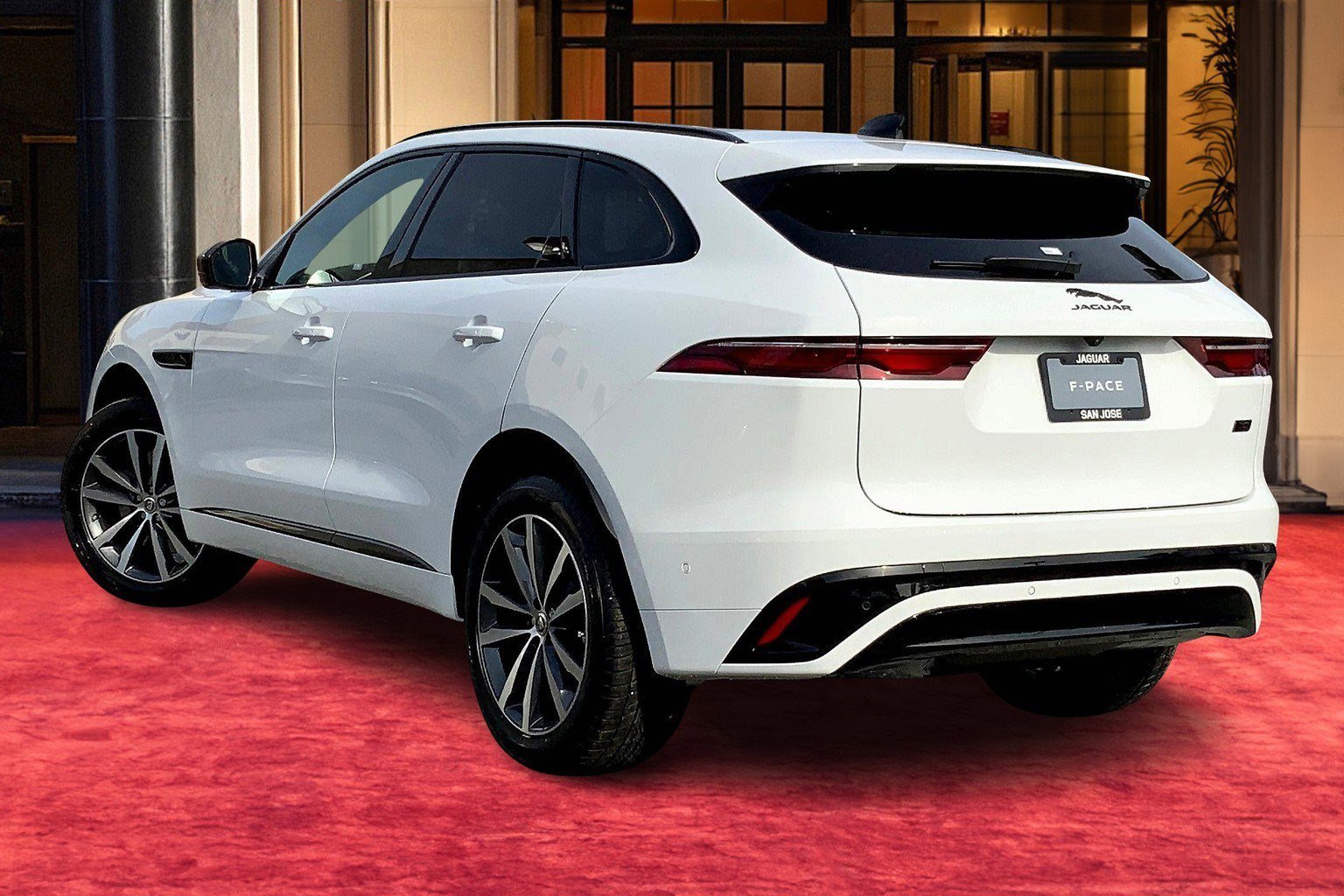 2026 Jaguar F-PACE P250 R-Dynamic S photo 3