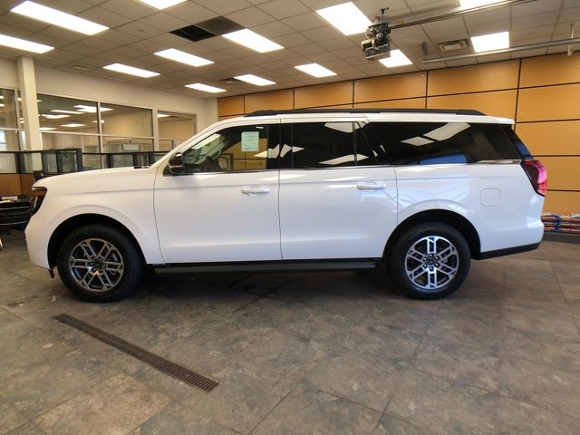 2025 Ford Expedition MAX photo 4