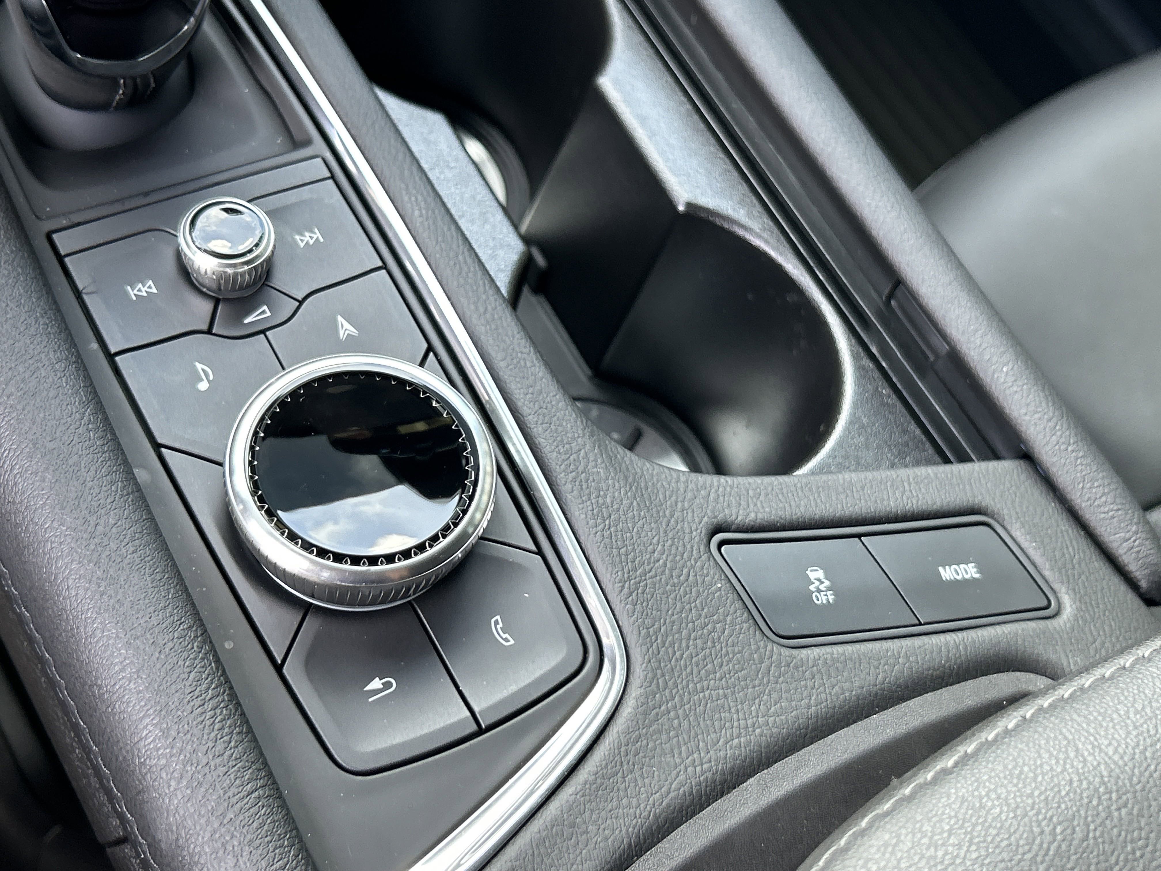 2025 Cadillac XT5 Sport photo 17