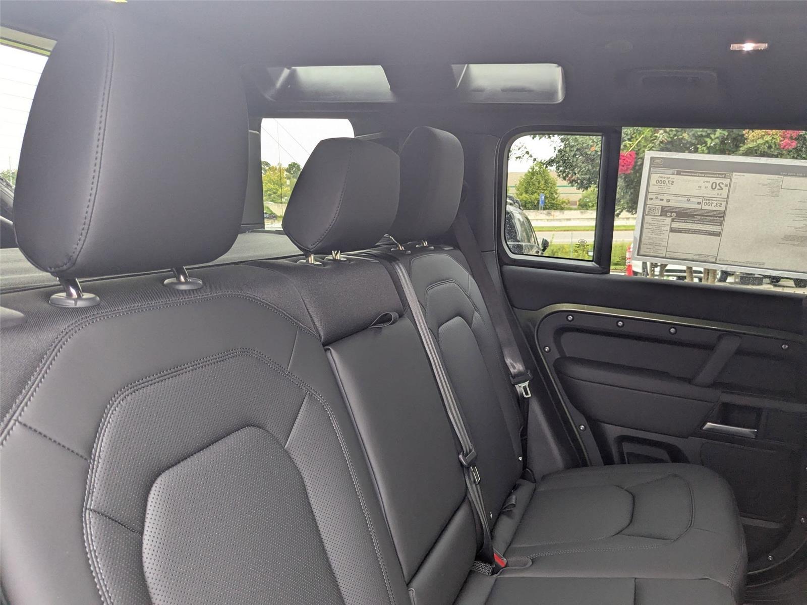 2026 Land Rover Defender 110 S photo 27