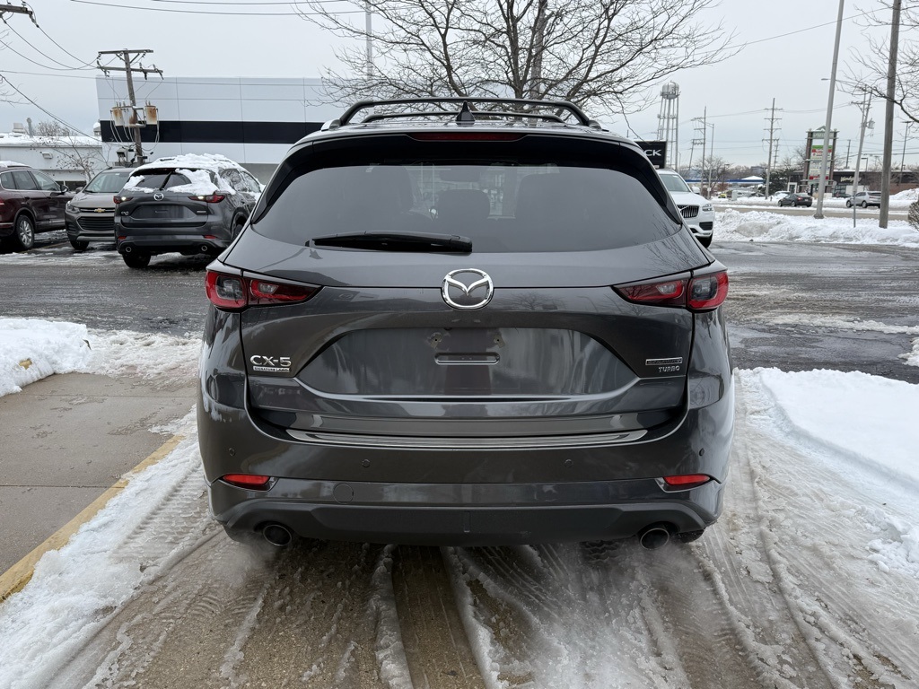 2022 Mazda CX-5 2.5 Turbo Signature photo 3