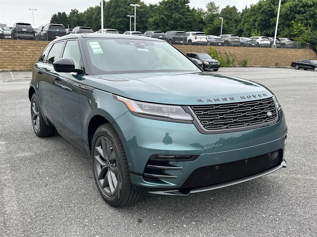 2026 Land Rover Range Rover Velar SE photo 11