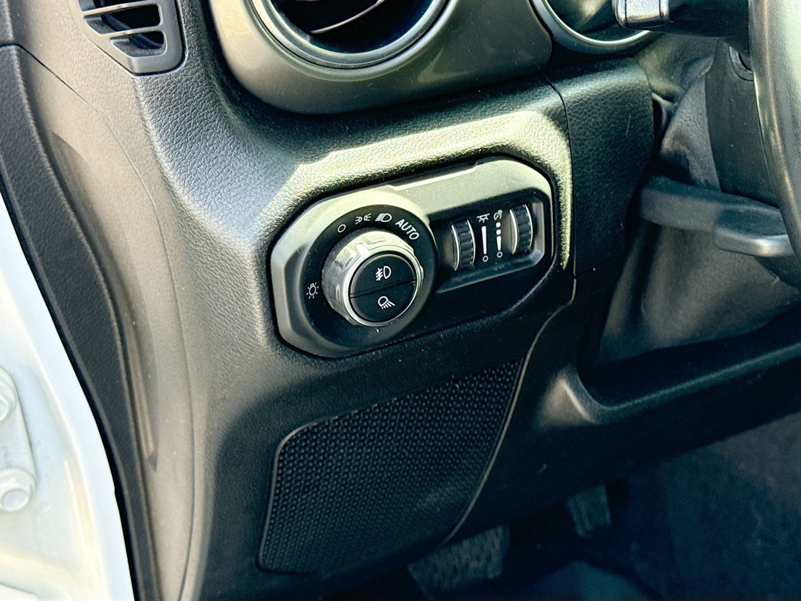 2021 Jeep Gladiator Overland photo 10