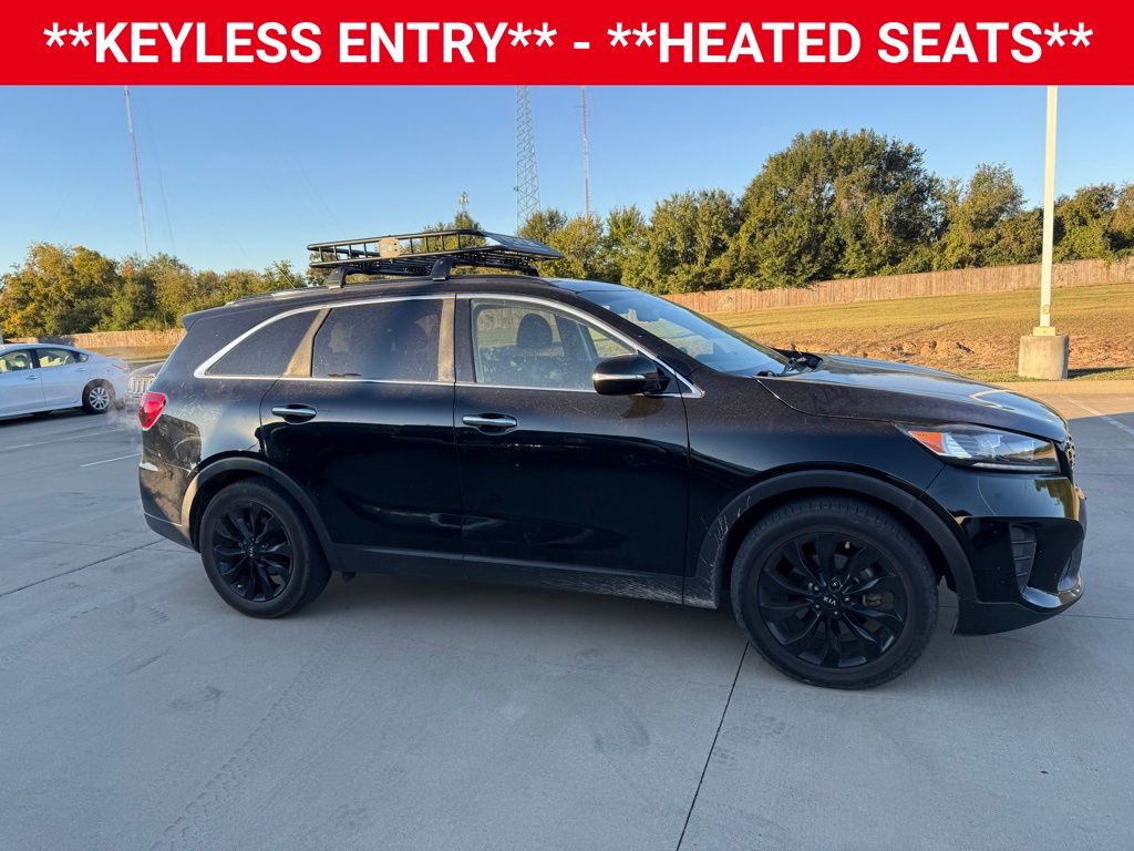 2019 Kia Sorento S photo 2