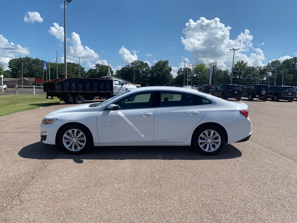 2023 Chevrolet Malibu 1LT photo 3