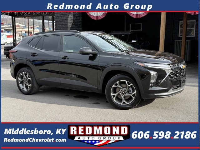 2025 Chevrolet Trax LT's photo