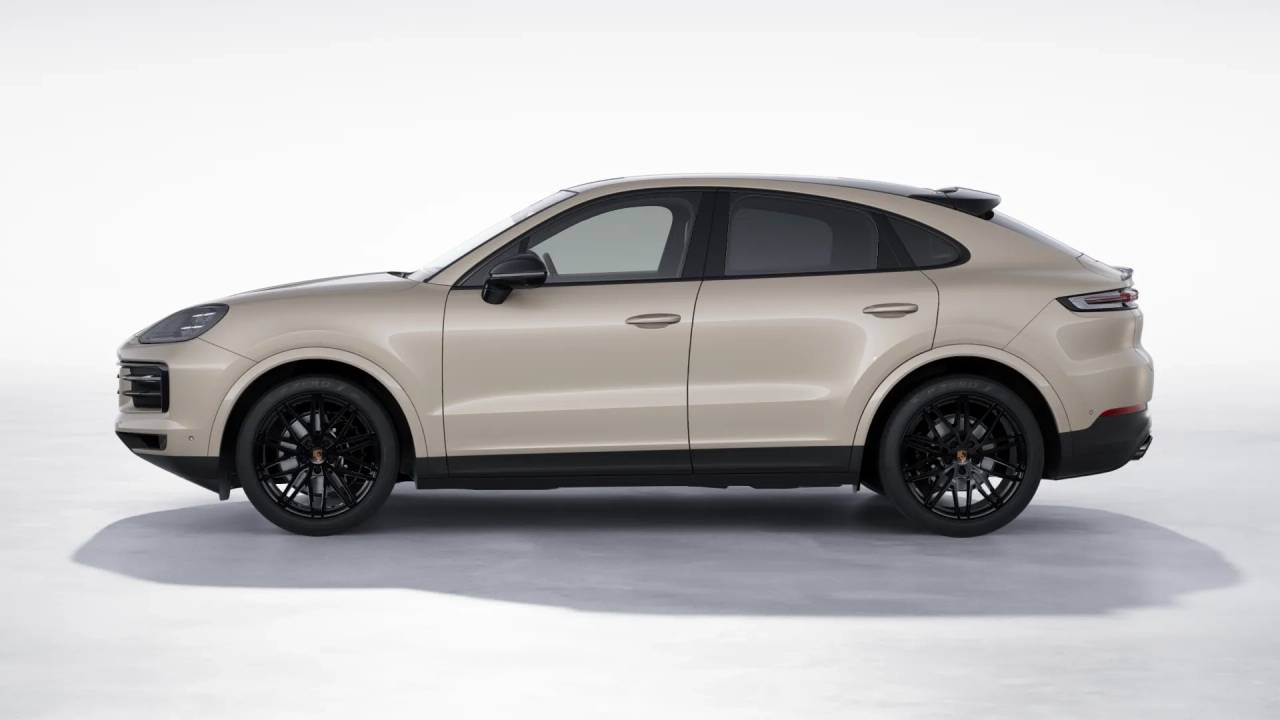 2026 Porsche Cayenne Coupe photo 2