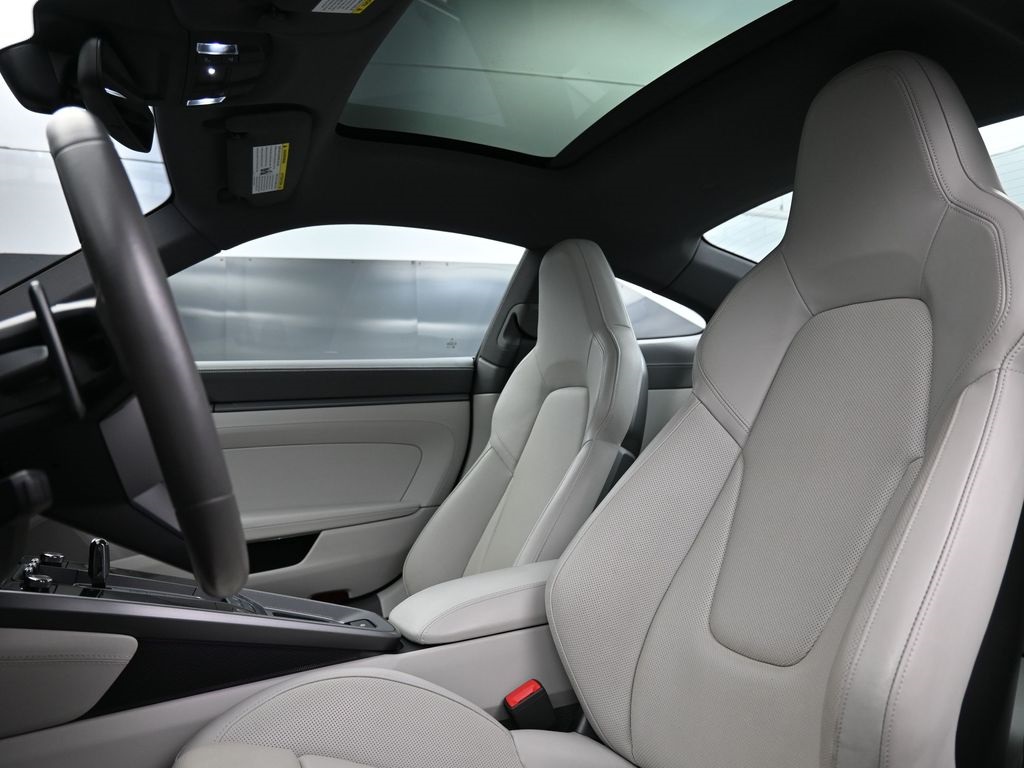 2021 Porsche 911 S photo 4