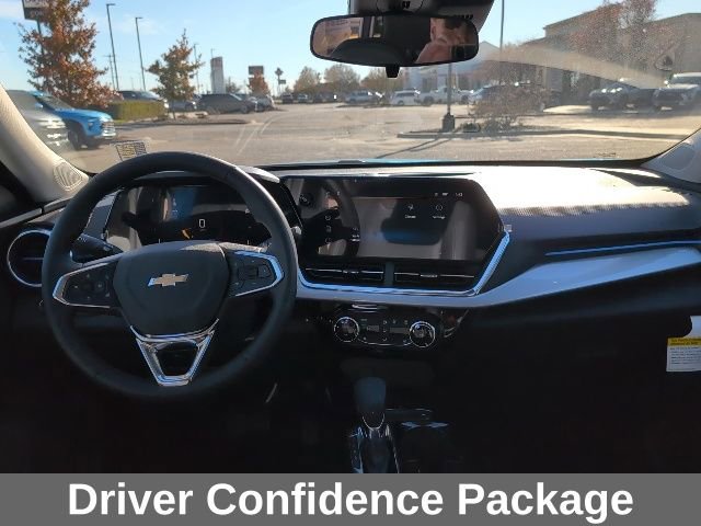 2026 Chevrolet Trax LT photo 3