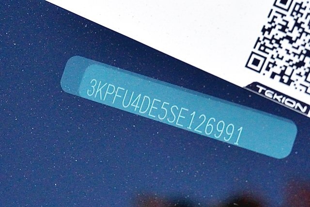 Used 2025 Black Kia EX image 31