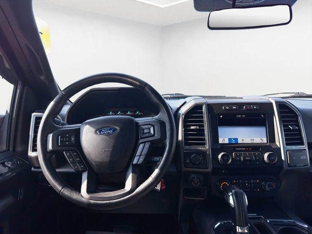 2018 Ford F-150 XLT photo 8