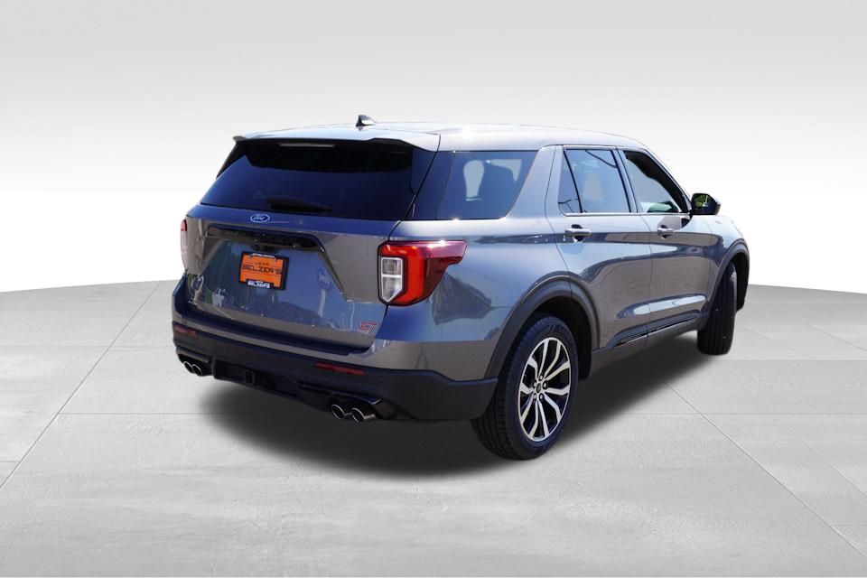 2022 Ford Explorer ST photo 4