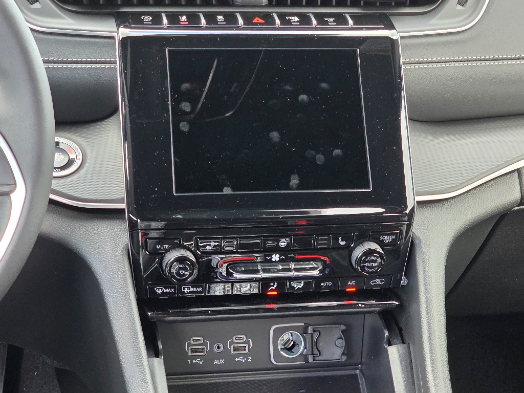 2025 Jeep Grand Cherokee Altitude X photo 3