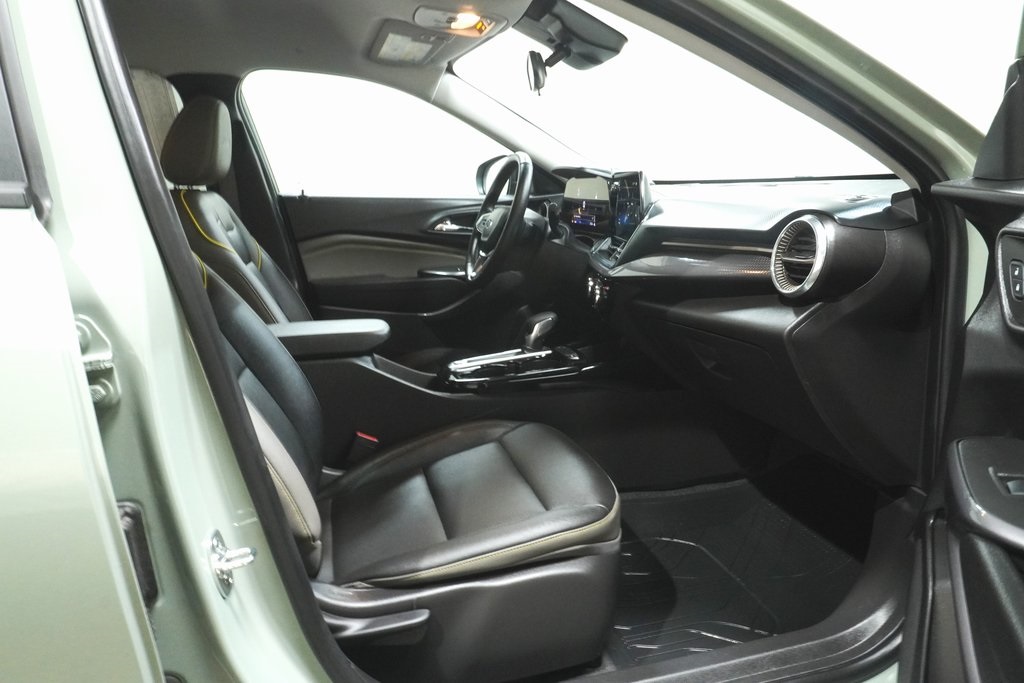 2025 Chevrolet Trax ACTIV photo 8