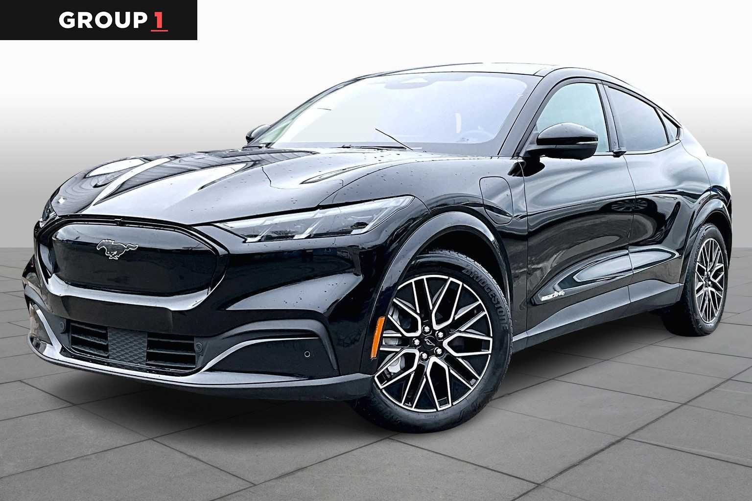 2025 Ford Mustang-Mach-e Premium's photo