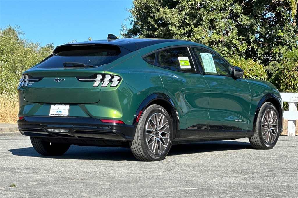 2024 Ford Mustang Mach-E Premium photo 3