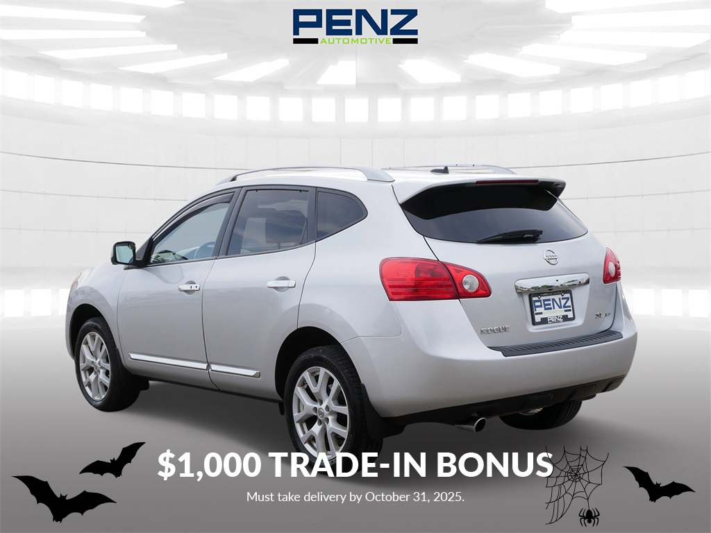 2013 Nissan Rogue SL photo 3